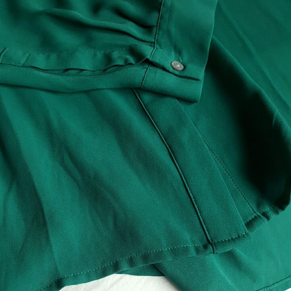 Ann Taylor Loft green chiffon blouse - Picture 5 of 5